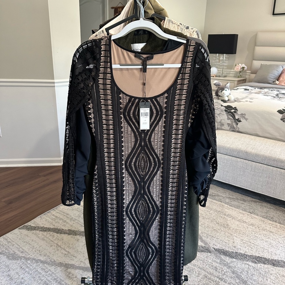 BEAUTIFUL BCBG DRESS NWT NEVER WORN SIZE 2 - but runs large-